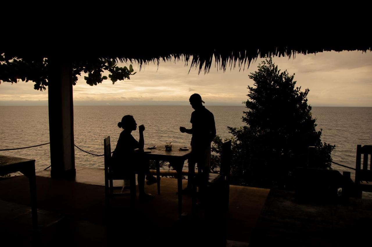 Almira Diving Resort- Panglao Bagian luar foto